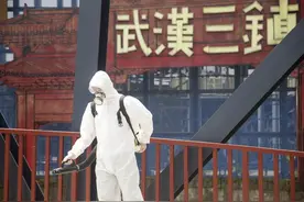 武汉欢乐谷519焕新归来，10位战疫志愿者坐上首趟极速飞车点燃欢乐图片