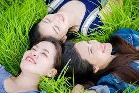 三姐妹的不同性格不同婚姻，“傻人”有“傻福”，女人看过来图片