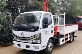 蓝牌东风随车吊，C1可驾驶汽车吊，国六的它们都什么不一样图片