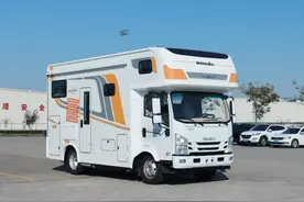 旌航瓦纳卡 五十铃700P 大空间大水电 超强续航能力 大家庭出行之选图片