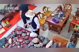“翡翠女飞贼”，沉迷赌石在瑞丽盗走60件毛料​，价值近百万！图片