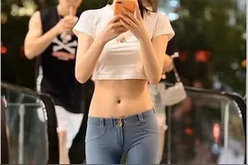 小说：妻子临时出差，我偷偷赶到她入住酒店：帮我查一下登记信息图片