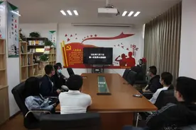 五四 | 一场“特殊”的观影图片