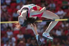 武汉市第一中学，两位体育特长生，“跑着跳着”进了清华图片