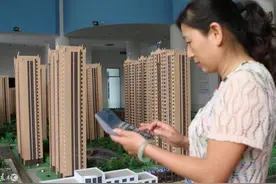 家长举报初中教师买房买车，质问县级教师月薪4000，如何买房？图片
