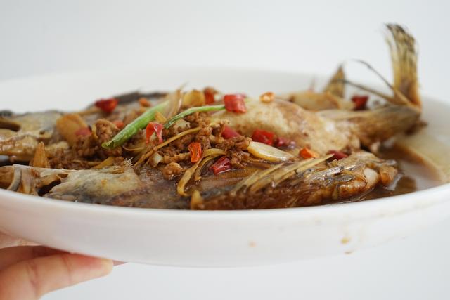 做出一条好吃的臭鳜鱼有难？ 不超过三个步骤做出大师级别臭鳜鱼