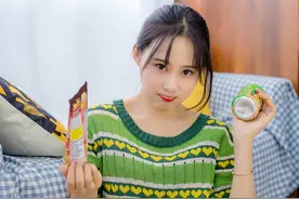 追妻，豪门，总裁文《前夫每天都在想复婚》图片