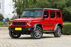 堪比奔驰大G，配3.0T V6动力，34.8万起，带你看北京BJ80图片