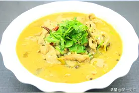 酸菜牛肉想要和饭店一样好吃，处理酸菜有技巧，做对了才酸爽嫩滑图片