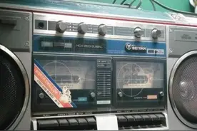 记忆中的歌曲磁带图片