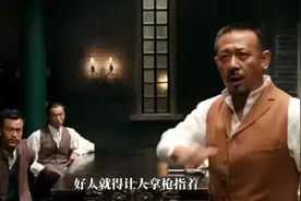 打倒罗翔的那群人正把鲍毓明捧上神坛：网友的底线在哪儿？图片