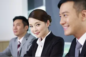 丈夫讨好女上司办假离婚，妻子假戏真做，丈夫怒斥：断了我的后路图片