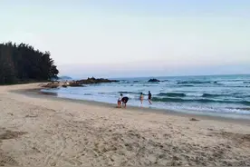 海南人民要立即行动起来捍卫好“海南话”的传承图片