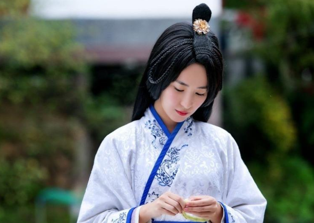 孙策去世后，留下3女1子，孙权是如何对待他们的？