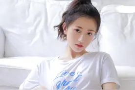 还记得多年前跟你手牵手，你都害羞的不敢抬头图片