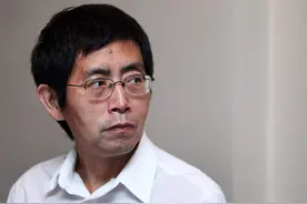北岛一字诗《生活》，短短一字却直指人心，是杰作还是哗众取宠？图片