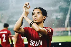 中国魔笛张修维，身材瘦小场上拼劲十足，如今除了跑动还有什么图片