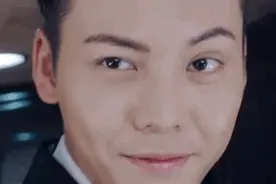阳光大男孩陈伟霆，你的笑容电到我了。图片