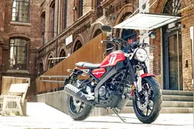 雅马哈新XSR125亮相，配跑车级车架或ABS，水冷引擎功率11kw图片