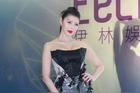 37岁名模殷琦官宣生子！前任都是有钱人，闪嫁二婚富豪当后妈图片