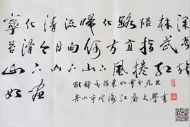 「百首诗歌书党史」战斗号角吹响，革命步伐铿锵图片