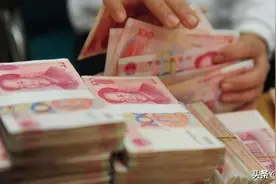 定期存款到期后，自动转存和取出来重存哪个更好？其中大有学问图片