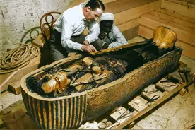 图坦卡蒙墓中的“日月船”丢失，50年后找到，印证埃及的传说图片