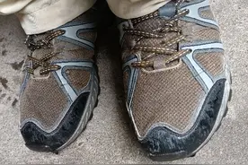 雨天鞋尖甩水怎么破？图片