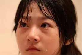 “欺负我闺女要付出代价”，女儿在校被霸凌，父亲的做法大快人心图片