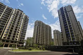 33层的楼，目前仅剩1、2、4、18、33层，选哪一层最好？图片