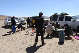 ​可可西里查获非法穿越自然保护区人员10人、车辆6台图片