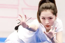 3unshine成员大逆袭？女大十八变，变美认不出图片