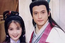 童年女神张沅薇罕露面，48岁冻龄有术，离婚后做服务员养大俩儿子图片