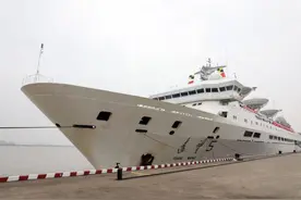 33天航行一万余海里，远望5号船今日凯旋图片