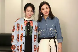 张含韵与张韶涵，戏腔唱功一绝，在对穿搭的理解上也惊人的相似图片