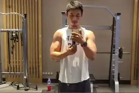33岁魏晨秀健身照，从清秀小生到硬汉猛男，他是怎么做到的图片