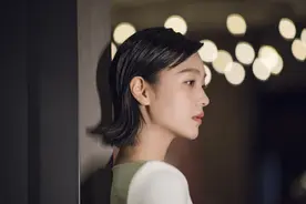 何杜娟-难得优雅图片