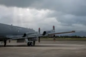 渤海实弹打靶刚刚开始，加拿大侦察机一路北上，甘愿搭上美国反华贼船图片