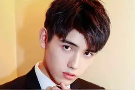 陈飞宇，由美国国籍改为中国国籍，是爱国还是投机取巧？图片