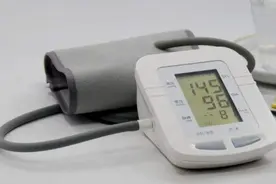 轻度高血压患者，做好这4点，不用吃药，也能将血压降到正常图片