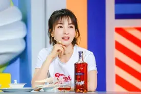 吴昕闲鱼被吐槽又丑又贵，隔壁景甜用闲鱼做公益，倒不必道德绑架图片