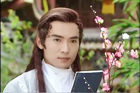 还记得《小李飞刀》的龙小云吗？看她长大后样子，今美到认不出来图片