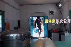 跳高冠军张国伟农村老屋曝光，白墙土炕显寒酸，简陋到谢楠都惊讶图片