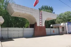 高考时节衡中家长谈“土猪拱白菜”演讲：没想过改命，只希望选择更宽广图片