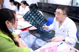 南京鼓楼医院刘宝瑞副院长：跨学科现代化肿瘤诊疗中心建设的初心使命图片