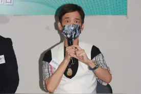 张达明抗癌成功后恢复昔日体重 听力只剩6成要定期去医院“通耳”图片