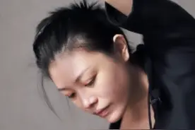 汪峰前任近况曝光，与15岁小苹果太相像，努力赚钱或为接回女儿图片