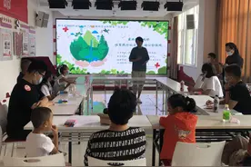 童画绿色地球，争做环保小卫士图片