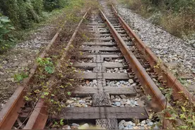 京门铁路——京西探秘废弃的隧道铁路图片