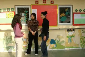 “我孩子不吃胡萝卜，麻烦您挑出来”，老师的回复让妈妈羞红脸图片